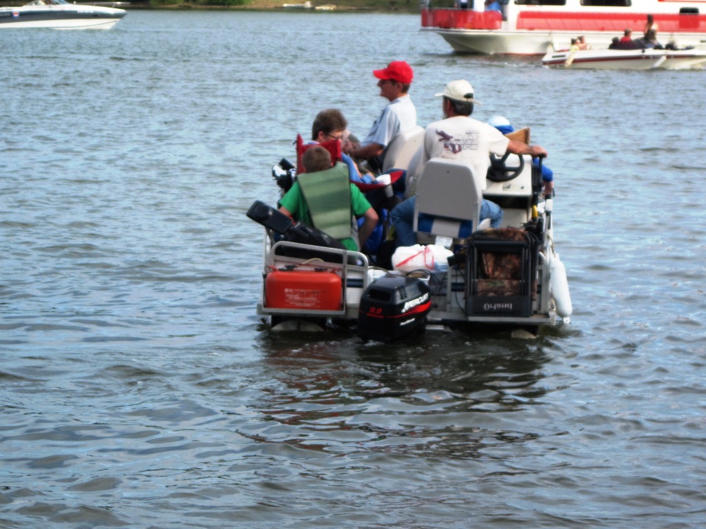 loaded pontoon boat 02.jpg