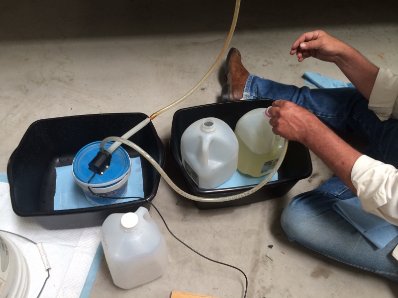 Draining Gas From Boat - Copy (800x600).jpg