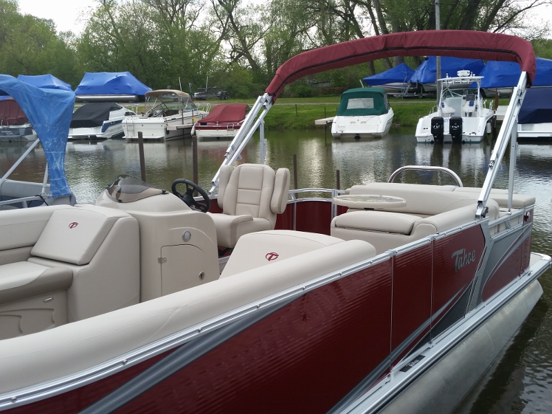 2016-05-16 16.49.58 intrior port side (800x600).jpg