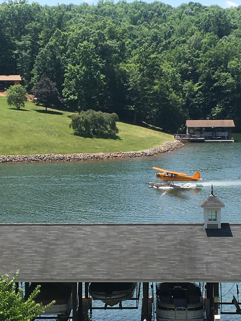 Seaplane takeoff on SML.jpg